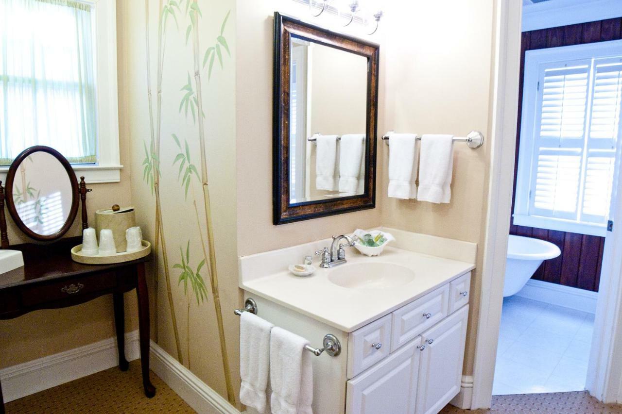 Desoto Beach Bed And Breakfast Tybee Island Exterior photo